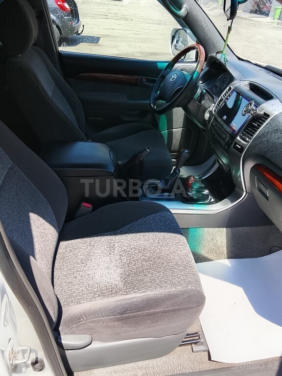 Toyota Land Cruiser Prado
