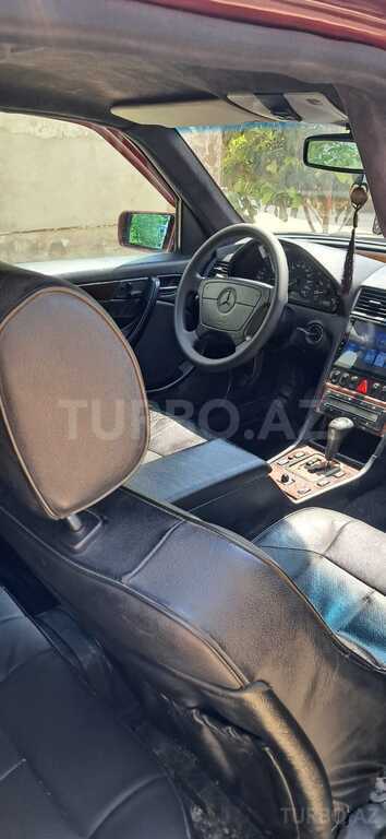 Mercedes C 220