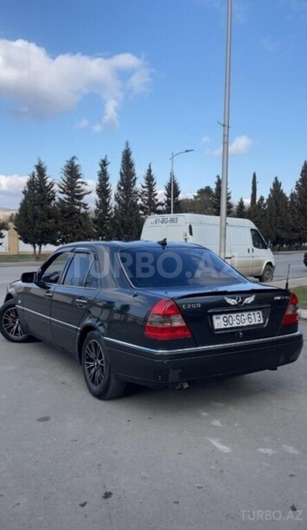 Mercedes C 200