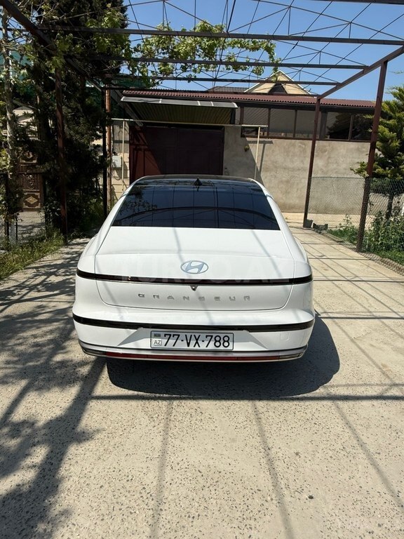 Hyundai Grandeur