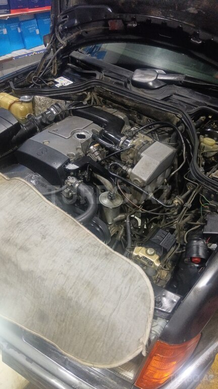 Mercedes 220 E