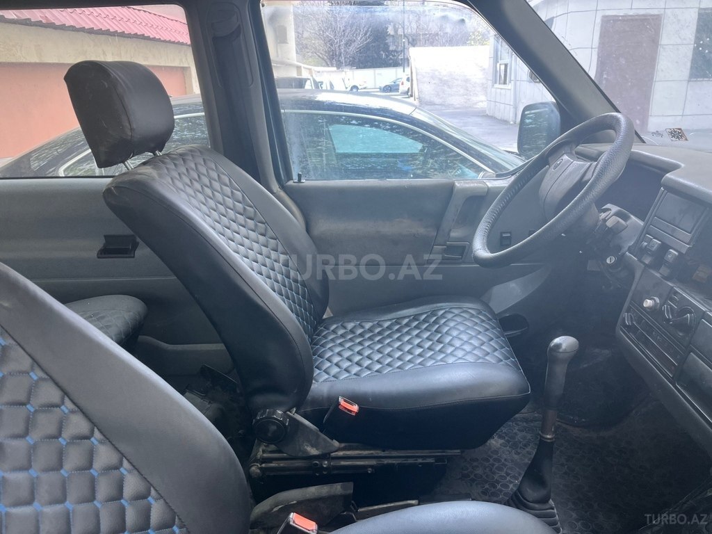 Volkswagen Caravelle