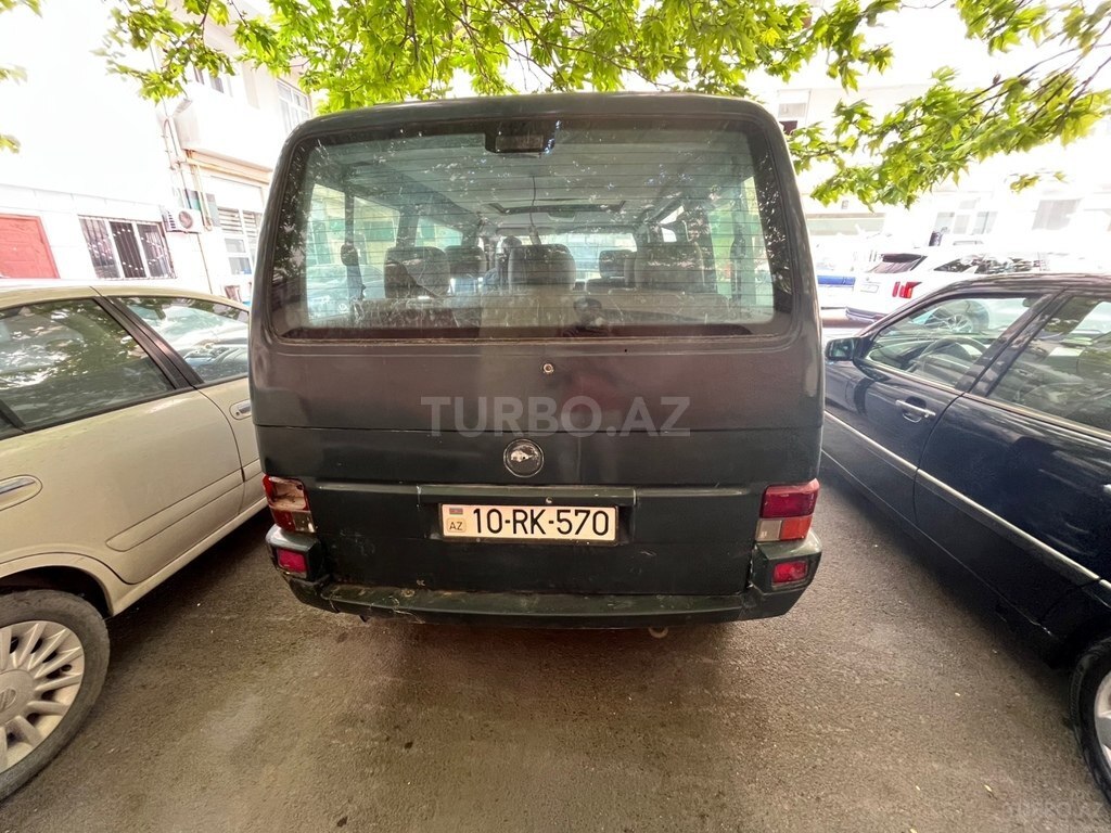 Volkswagen Caravelle