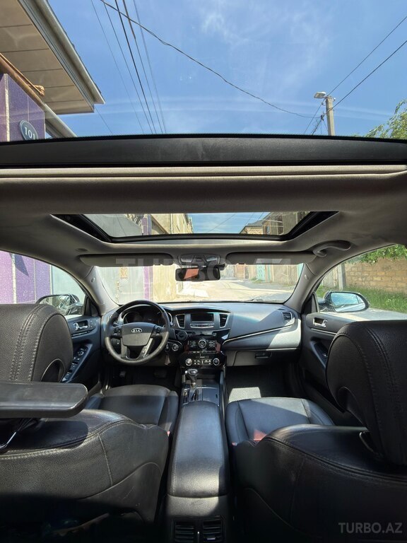 Kia Cadenza
