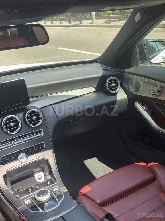 Mercedes C 300