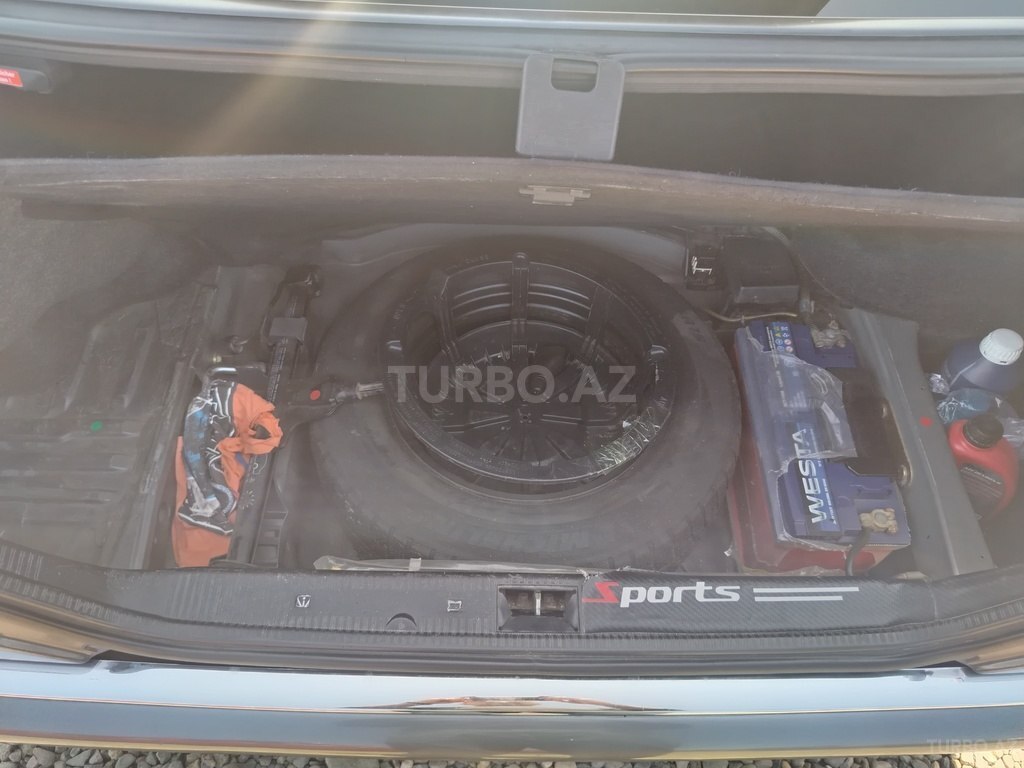 Mercedes C 200