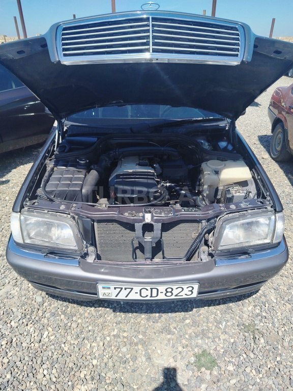 Mercedes C 200