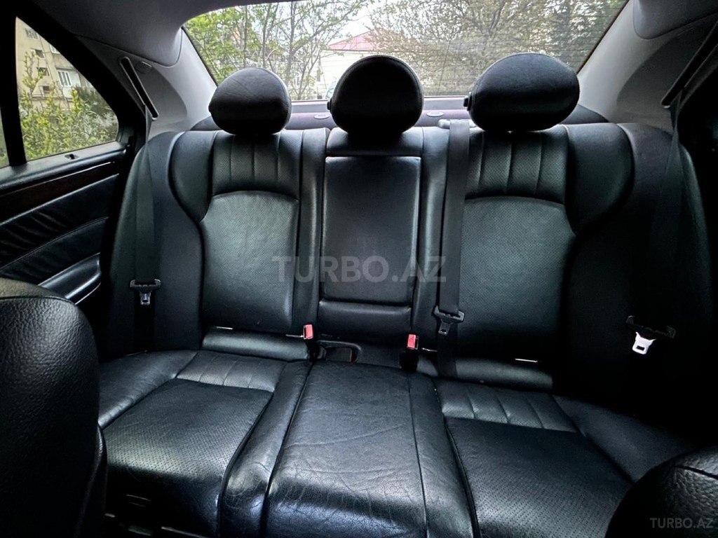 Mercedes C 200