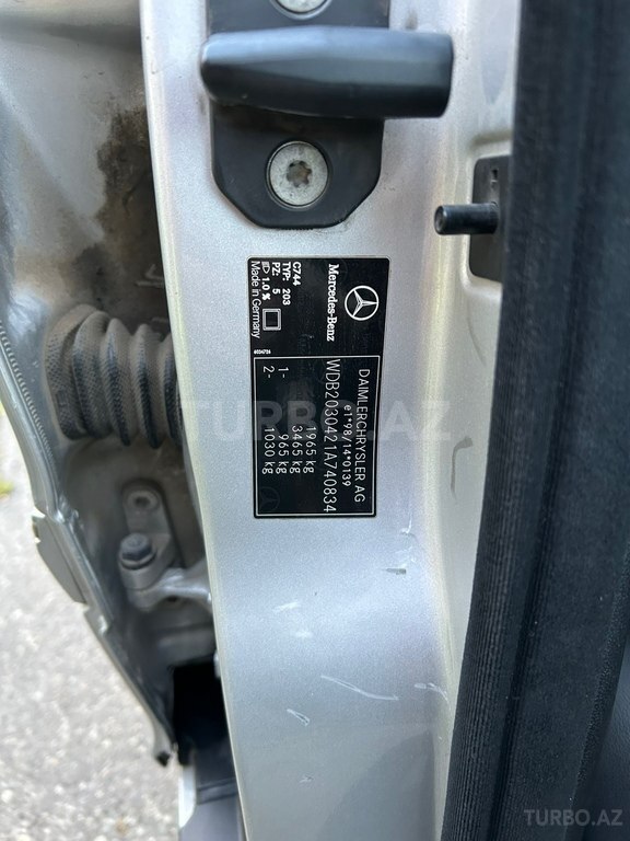 Mercedes C 200