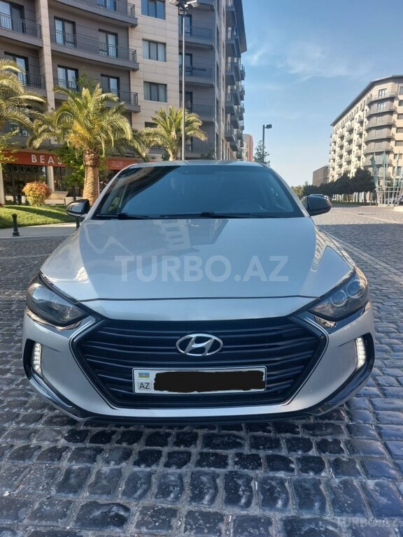 Hyundai Elantra