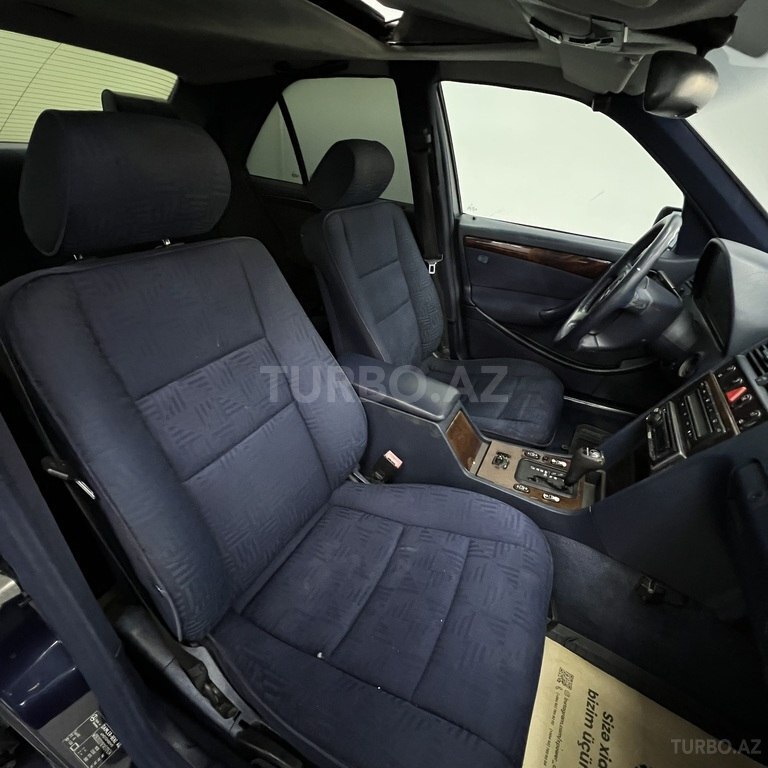 Mercedes C 180