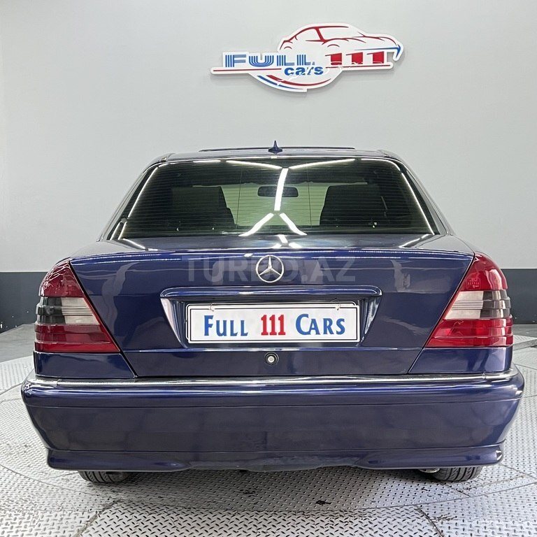 Mercedes C 180
