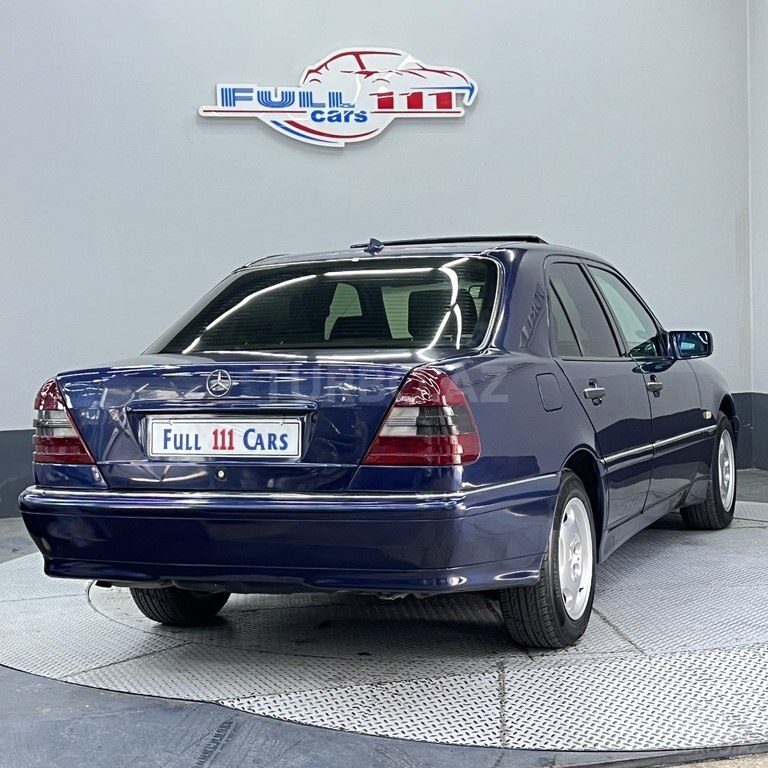 Mercedes C 180