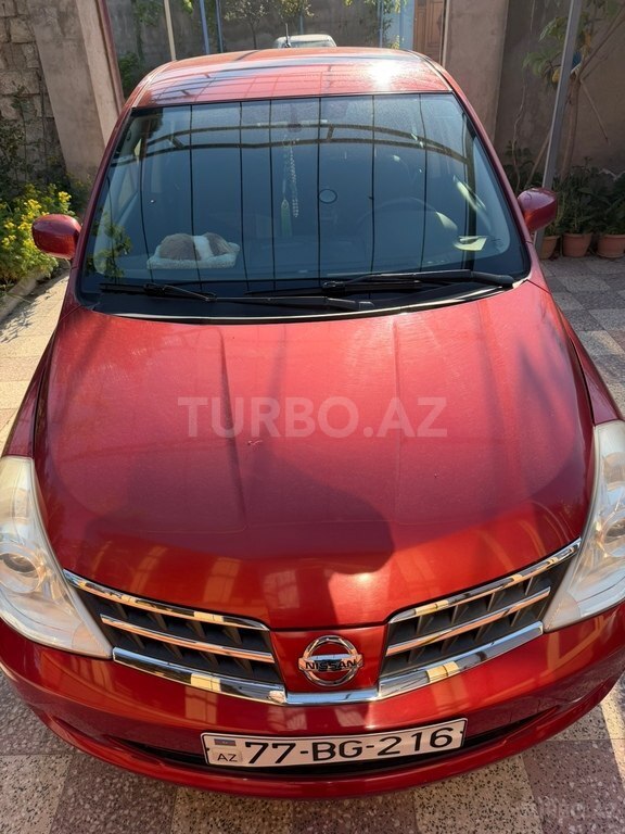 Nissan Tiida