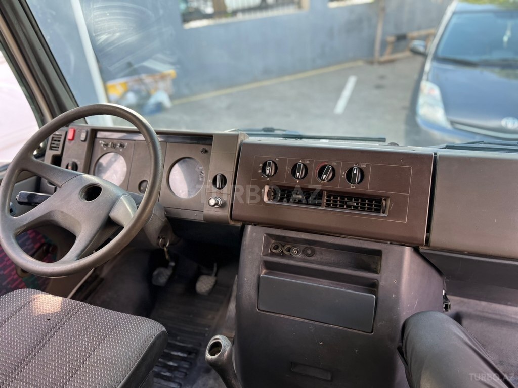 Mercedes 611 D