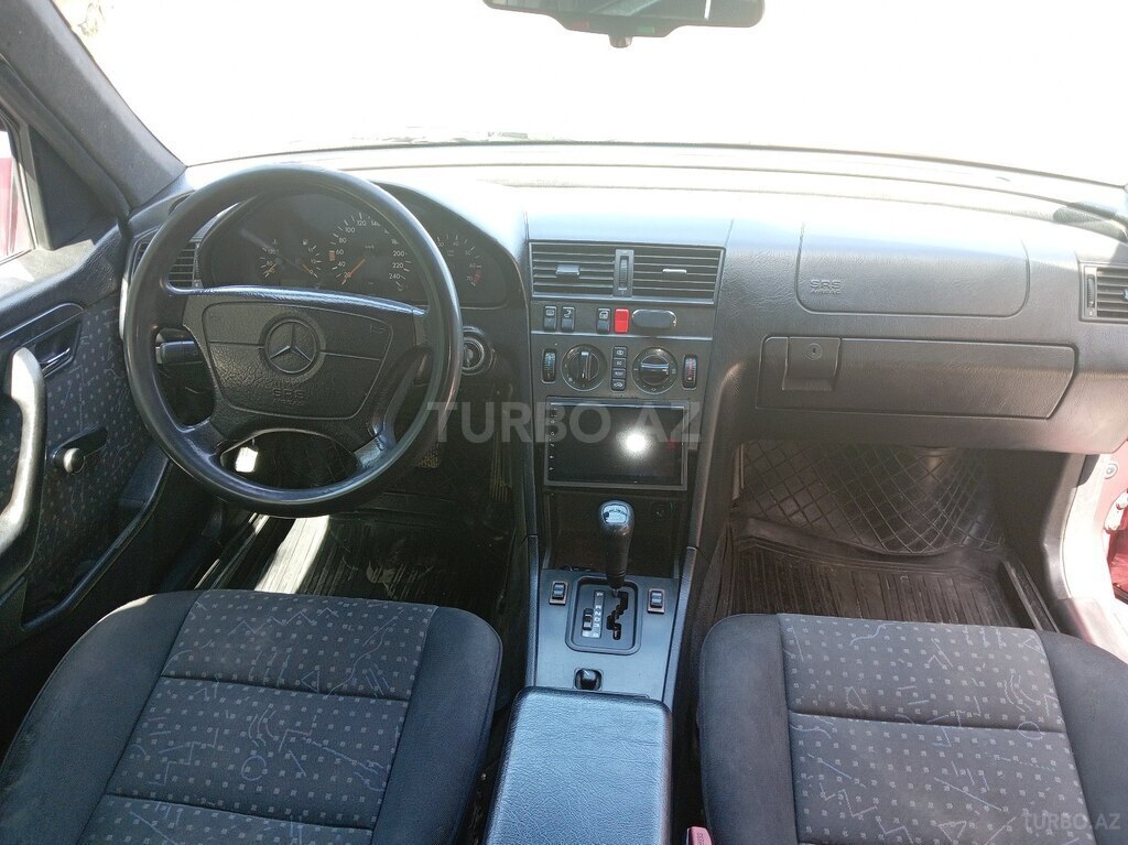 Mercedes C 180