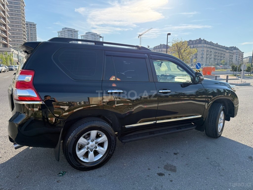 Toyota Land Cruiser Prado