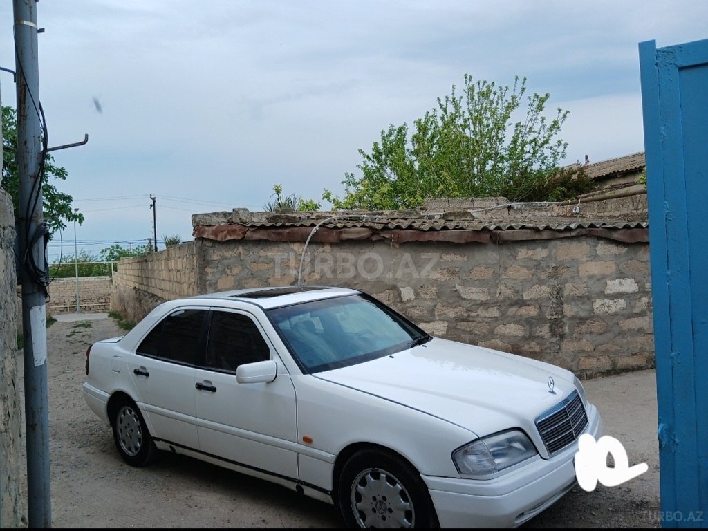 Mercedes C 180