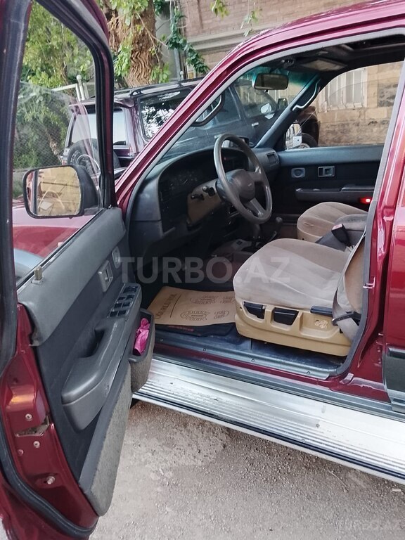 Toyota Hilux Surf
