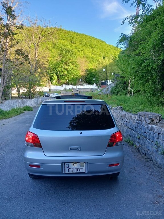 Mitsubishi Airtrek