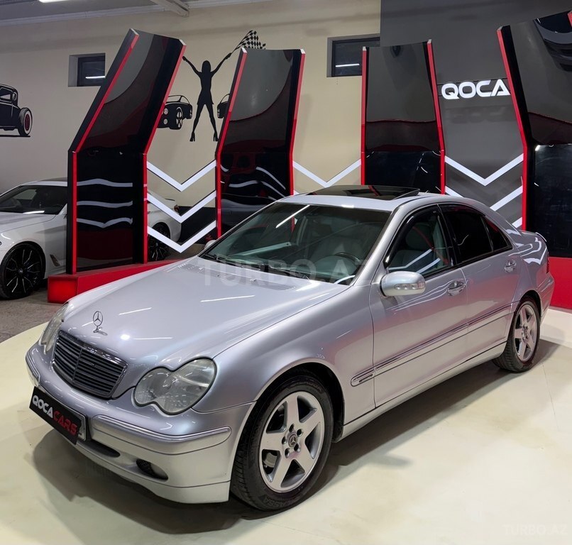 Mercedes C 200