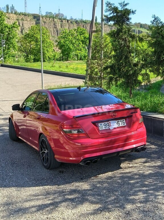 Mercedes C 200