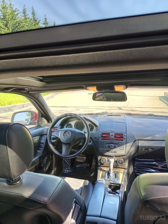 Mercedes C 200
