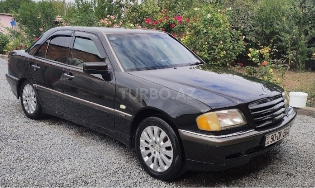 Mercedes C 180