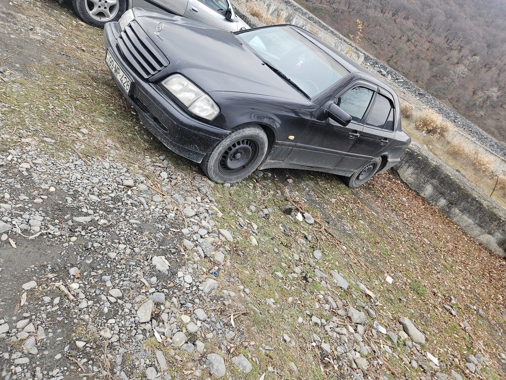 Mercedes C 180