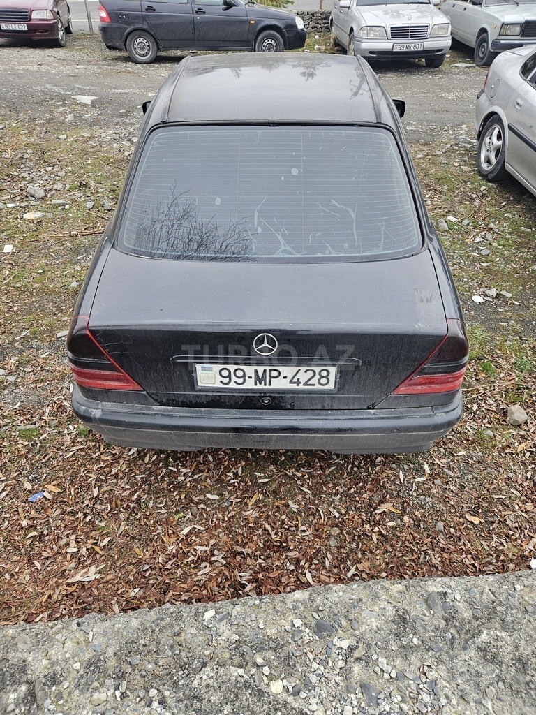 Mercedes C 180