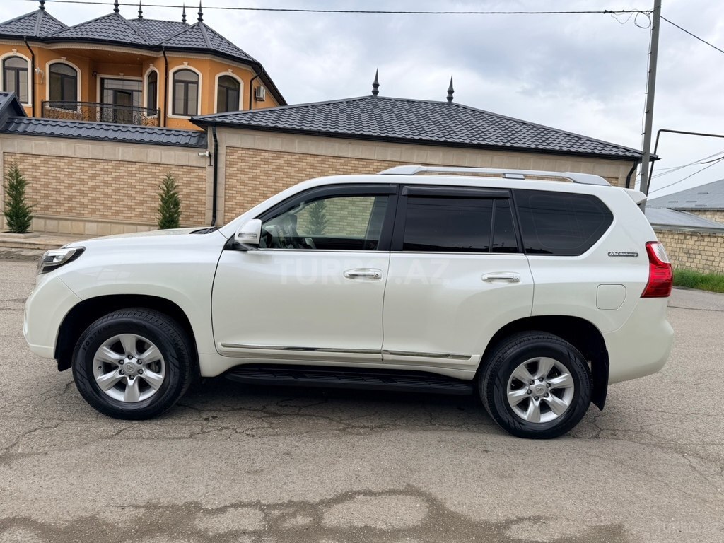 Toyota Land Cruiser Prado