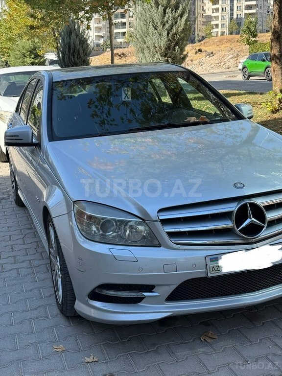 Mercedes C 200