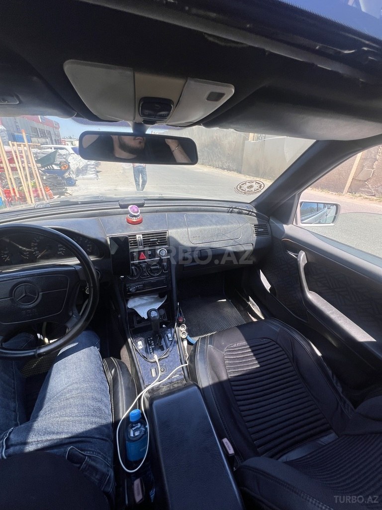 Mercedes C 200