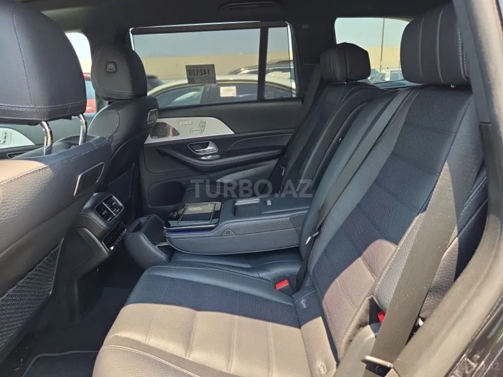 Mercedes GLS 450 4MATIC