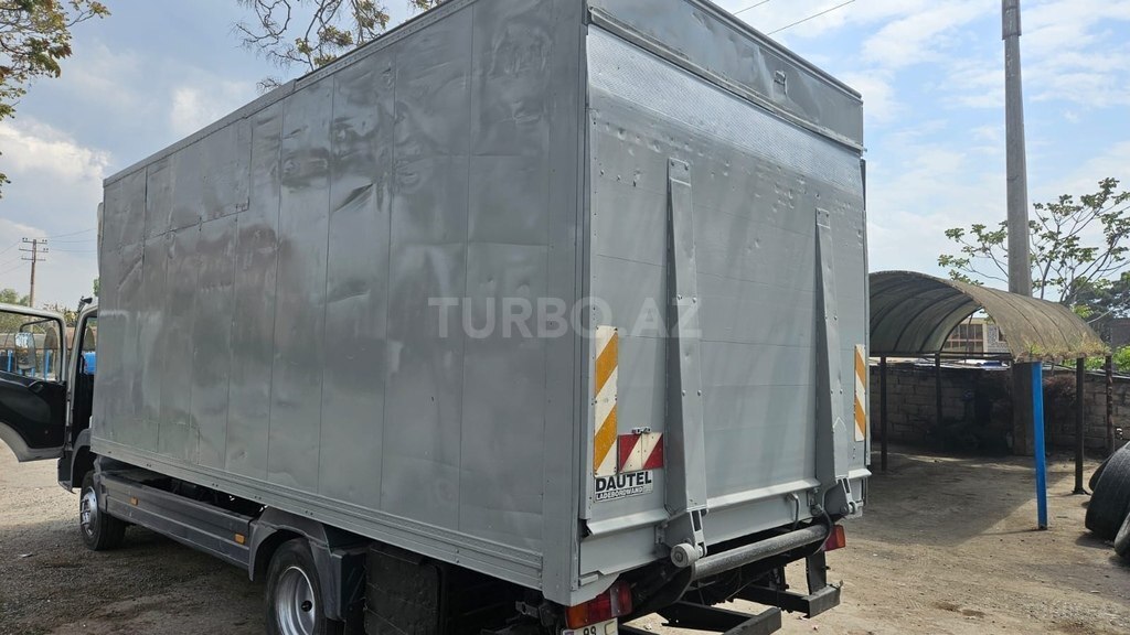 Mercedes Atego 815
