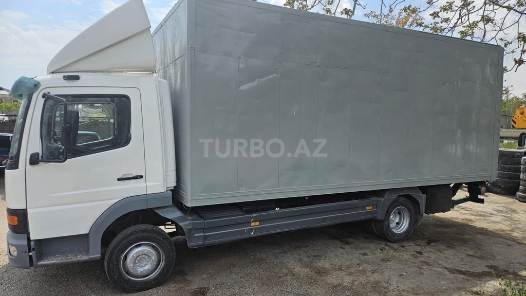 Mercedes Atego 815