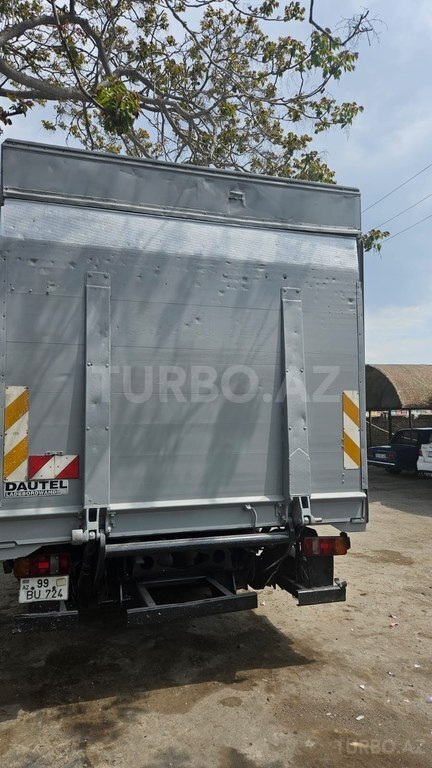 Mercedes Atego 815