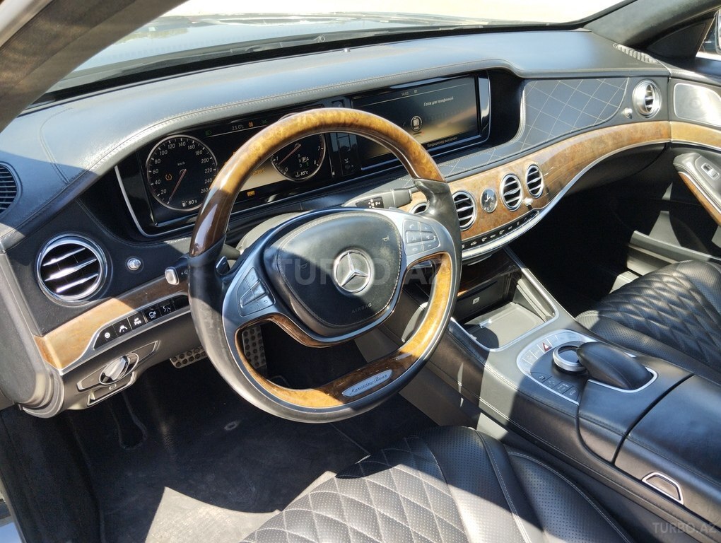 Mercedes S 500