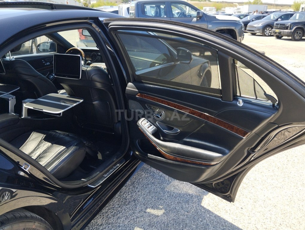 Mercedes S 500