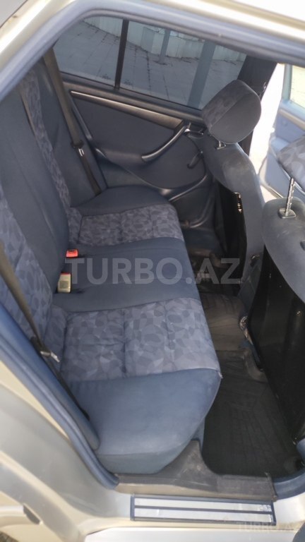 Mercedes C 180