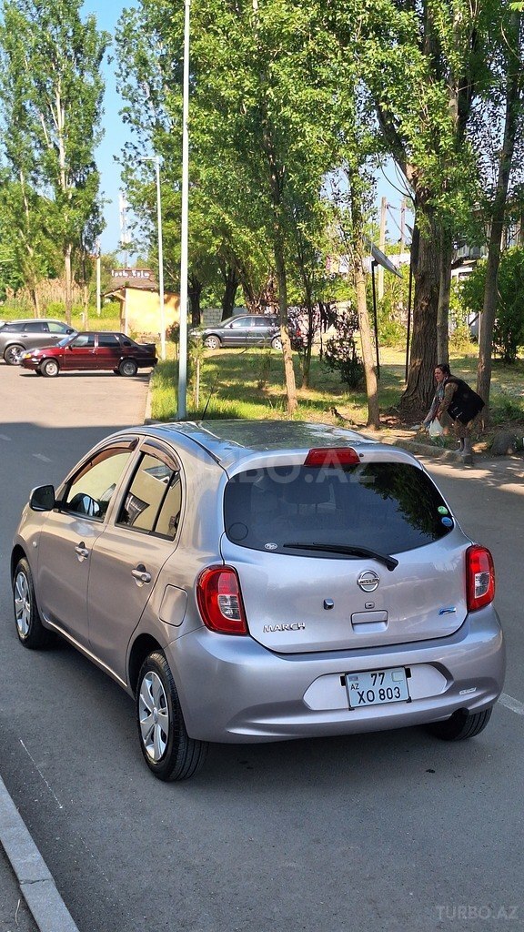 Nissan March