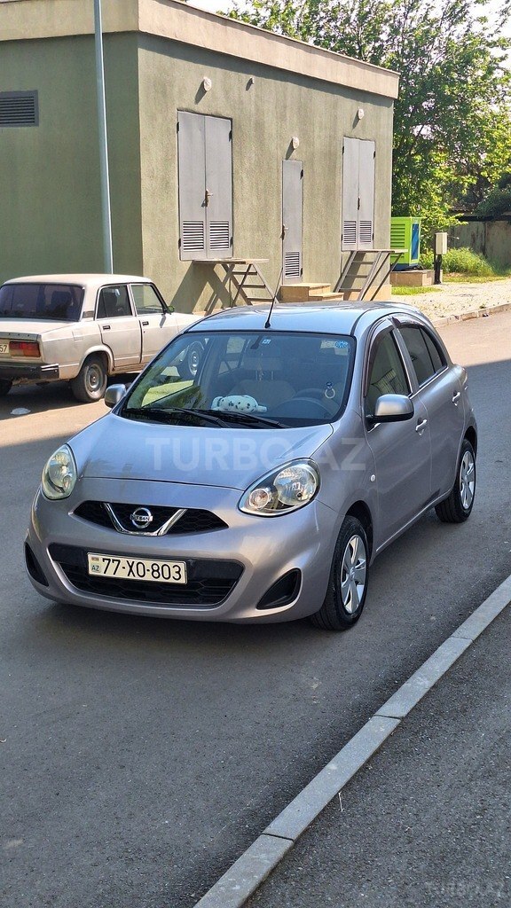 Nissan March