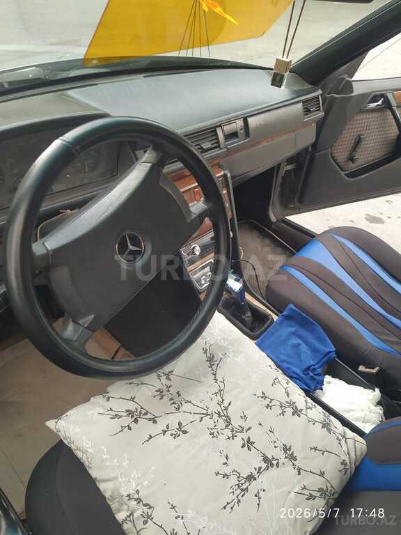 Mercedes 250 D