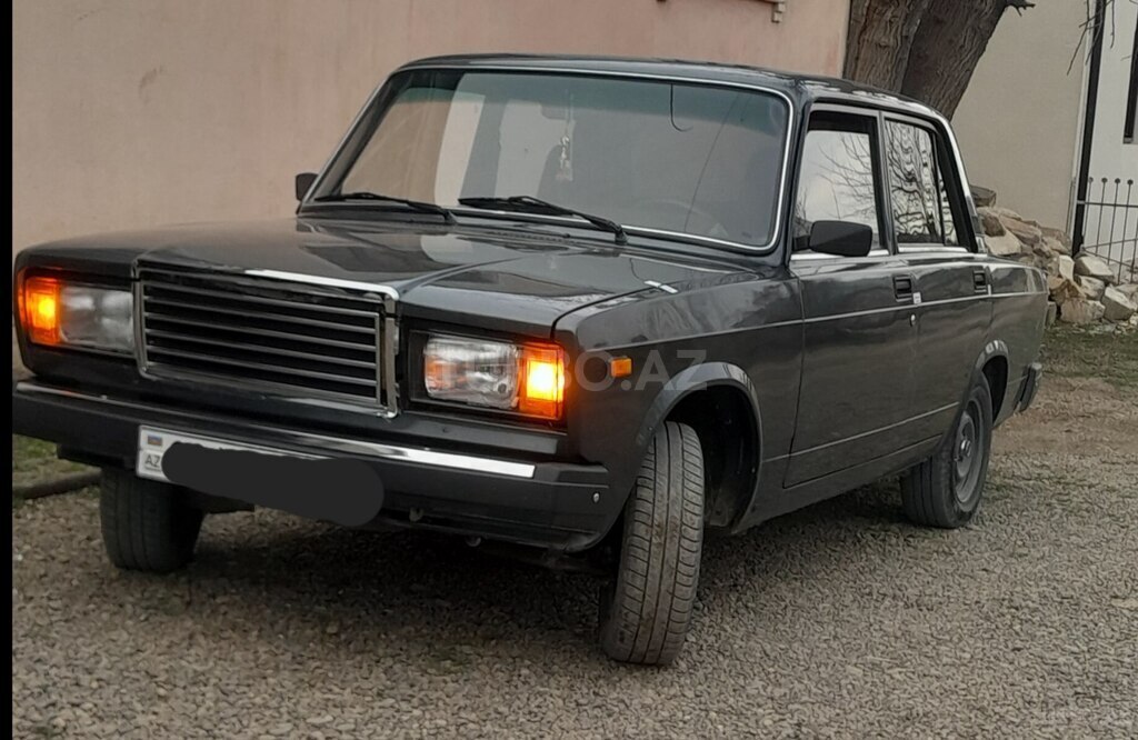 LADA (VAZ) 2107