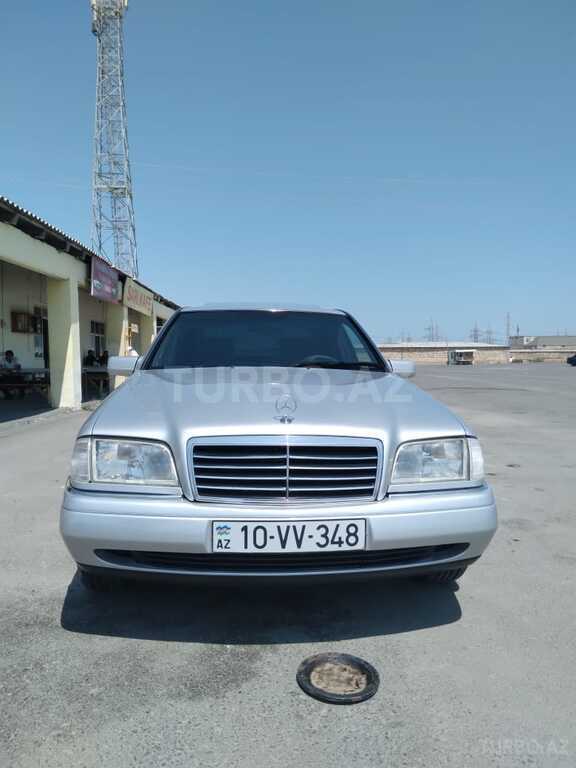 Mercedes C 180