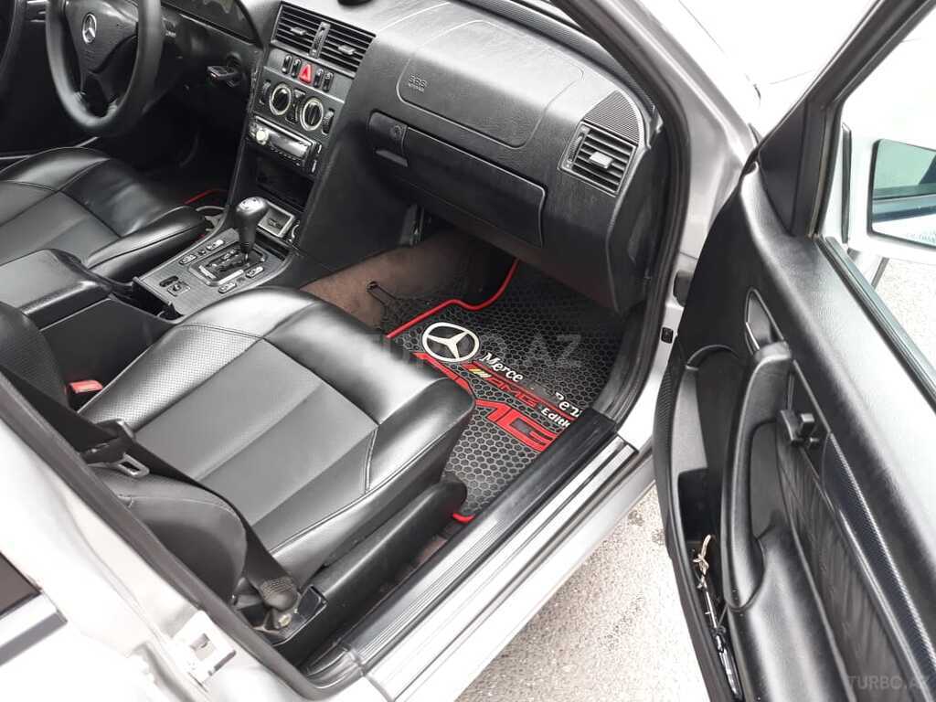 Mercedes C 230
