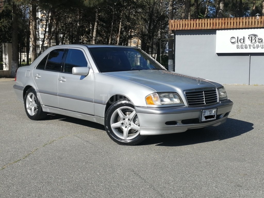 Mercedes C 230