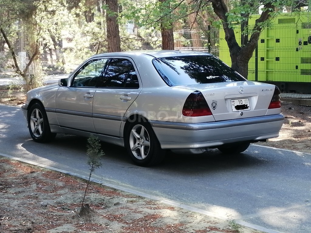 Mercedes C 230