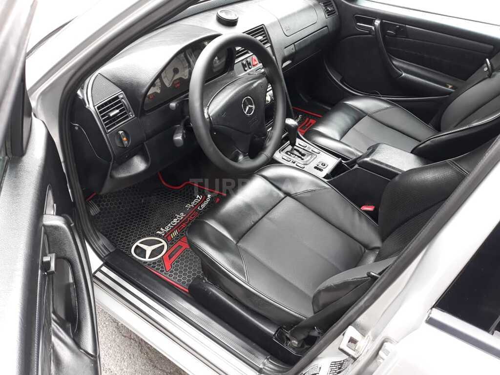 Mercedes C 230