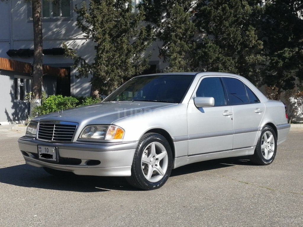 Mercedes C 230